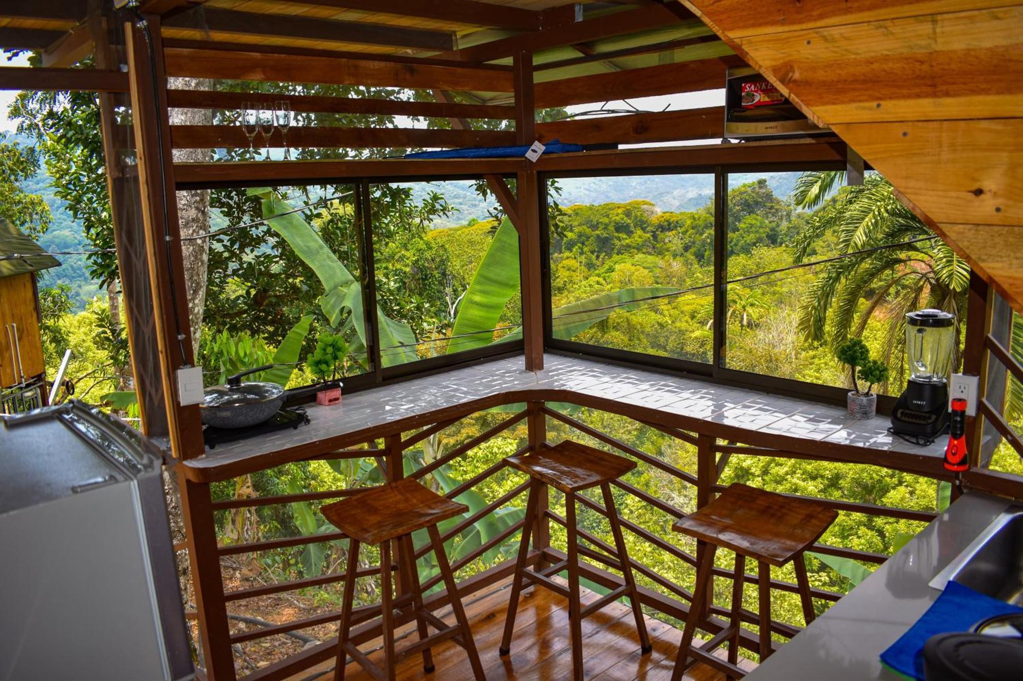 Makambu Campsite Platanillo