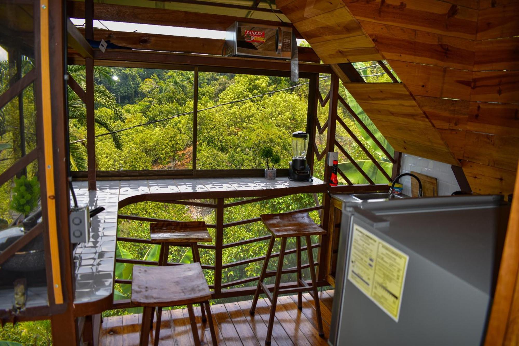 Makambu Campsite Platanillo